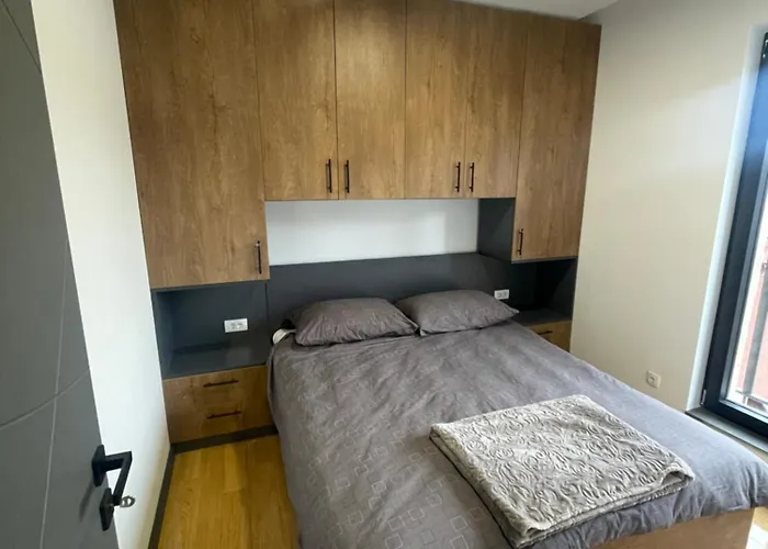 Jutarnja Zvezda Kop 아파트